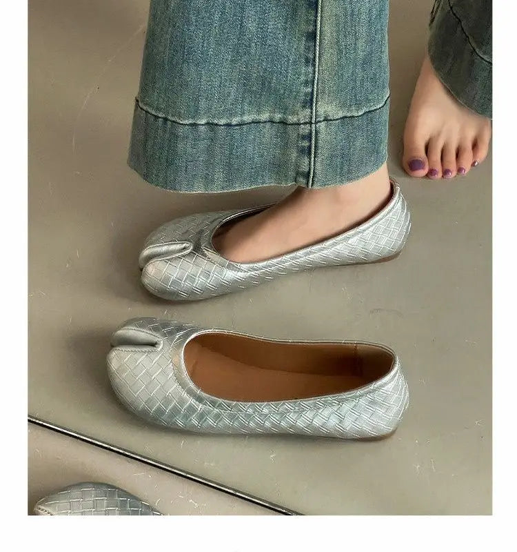 French Retro Split Toe Ballet Flats Women Red Woven Detail Tabi Slip On Shoe Woman Faux Leather Moccasin Daily Work Office Flats