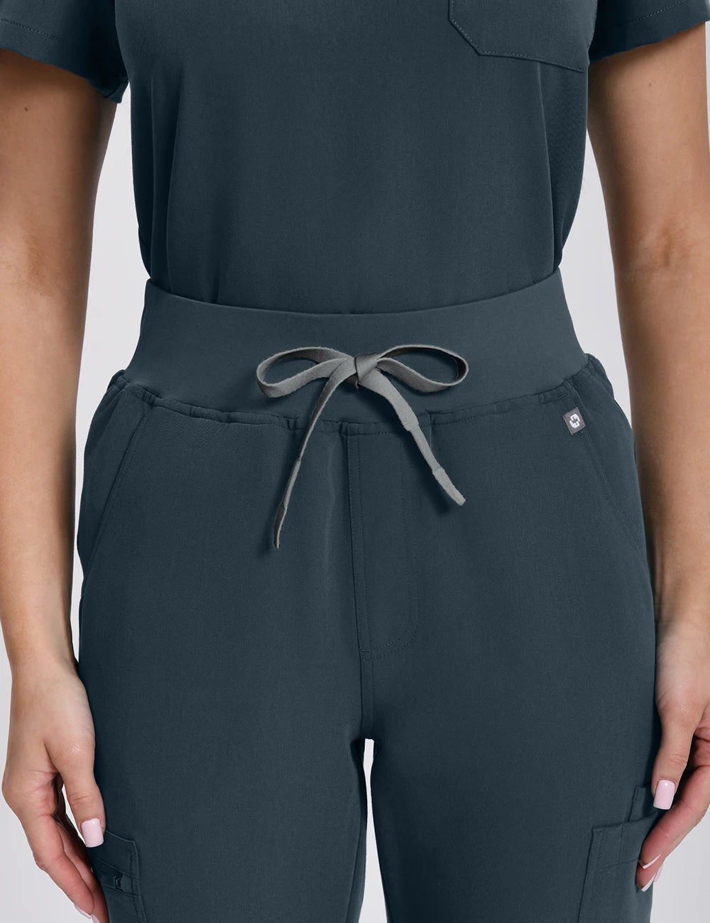 Women’s Scrubs Set V Neck Top Pants 2PCS Medical Uniform Soft Breathable Antibacterial Workwear for Nurses Doctors