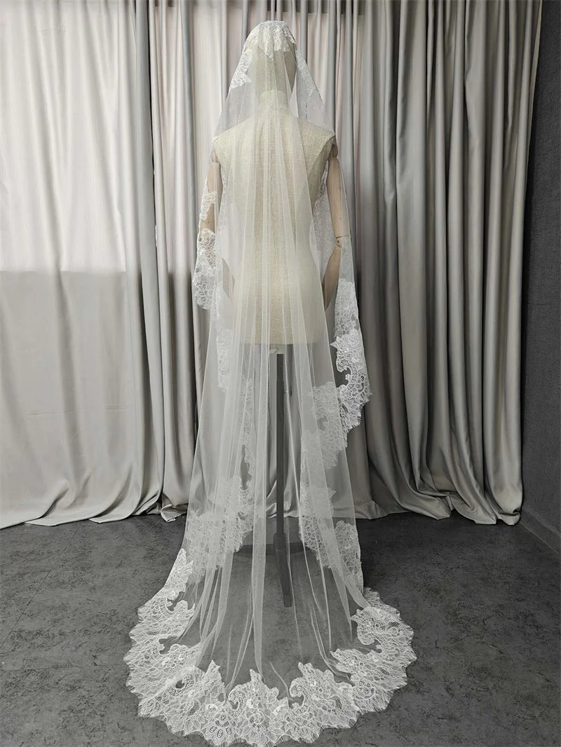 Customized Wedding Veil with Chantilly Eyelash Lace, 2m/2.5m/3m Mantilla Veil, Ivory Bridal Veil with Hidden Comb