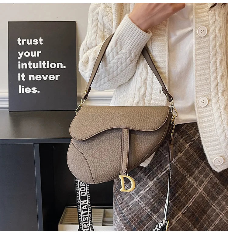 IMJK 24*20*6cm Hot Selling Light Luxury Underarm Saddle Bag, New Niche Design, Casual Shoulder Crossbody Bag Bags