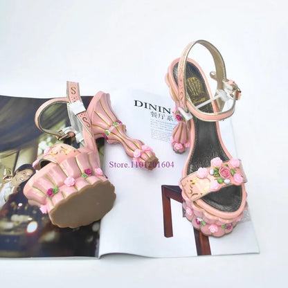 Cake Platform Palace Pink Open Sandals Women Flower Print Color Graffiti Heels Pillar Strange Style Sandals Round Slingback Shoe