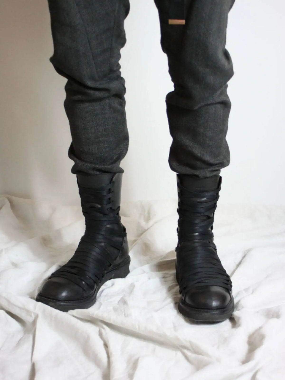 Side Cross Tied Black Walking Boots Fashion Men's Mid-calf Knight Boots Flat Round Toe Solid Back Zipper Western Chelsae Boots