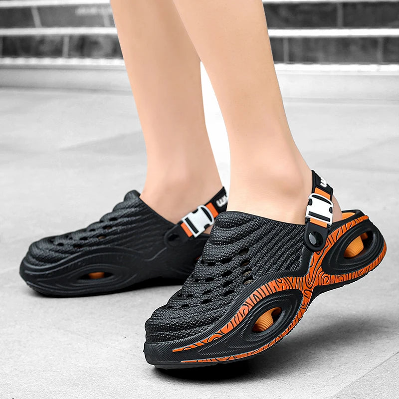Summer Men's Beach Clogs Outdoor Sandals New Design Slippers EVA Soft Slides For Men Casual Garden Shoes Male Beach Slippers