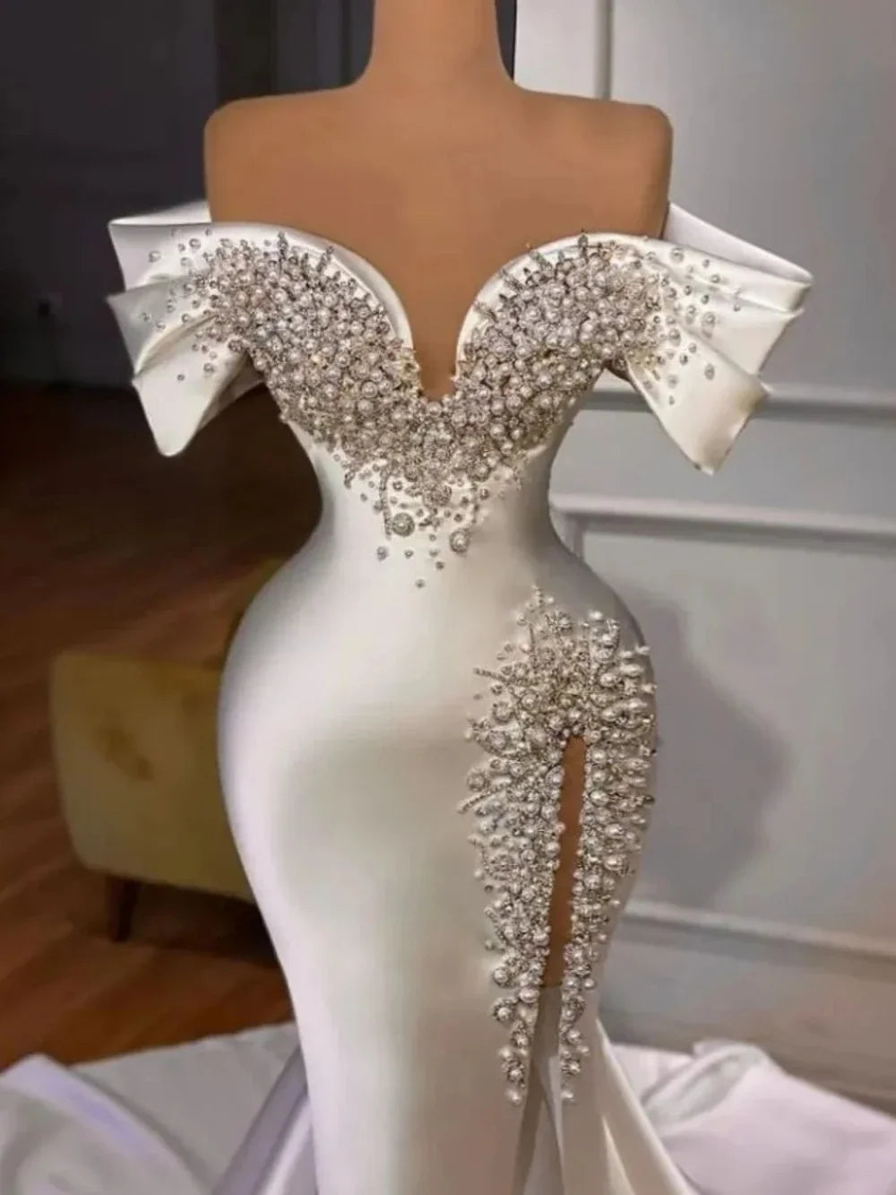 Customized Elegance Off The Shoulder Bridal Dress Sparkly Beads Pearl Wedding Gown Mermaid Long Bride Robe Vestido De Novia