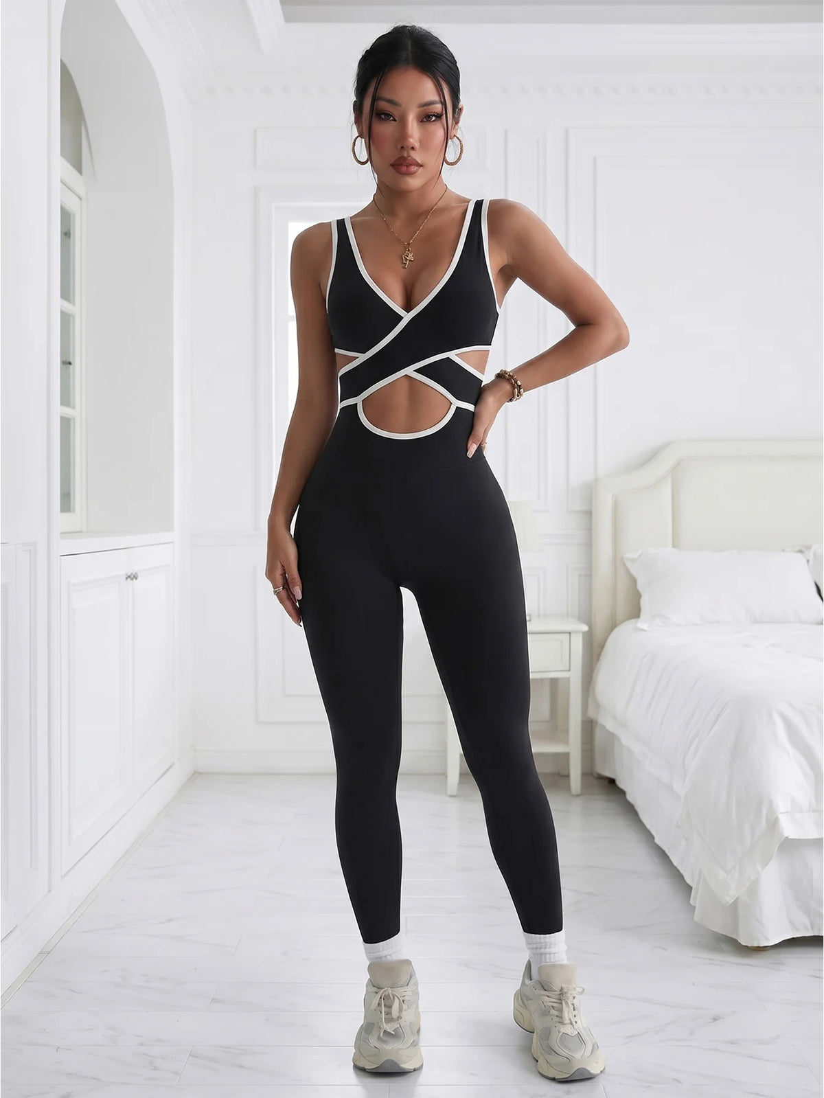 Women Criss Cross Cutout Contrast Piping Workout Jumpsuit Sleeveless Sculpting Yoga Bodysuit