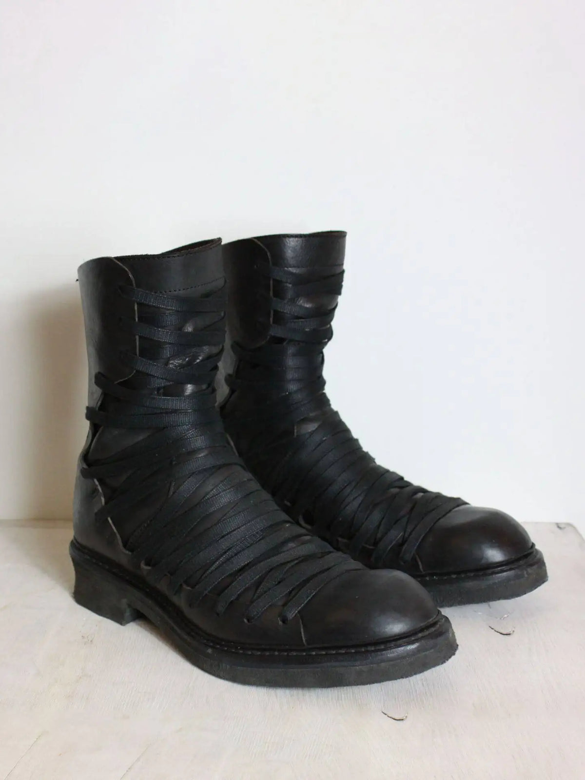 Side Cross Tied Black Walking Boots Fashion Men's Mid-calf Knight Boots Flat Round Toe Solid Back Zipper Western Chelsae Boots