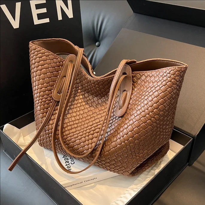 Autumn and Winter Trendy Vintage Rhombic Woven Shoulder Bags Large Capacity Underarm Bag Daily Commuting Bag Casual Handbags