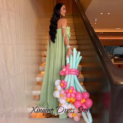 Elegant Flowers Off the Shoulder Evening Dress Delicate Watteau Train Strapless Customized Celebrity Gowns Soft Chiffon Gown