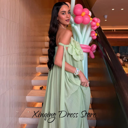 Elegant Flowers Off the Shoulder Evening Dress Delicate Watteau Train Strapless Customized Celebrity Gowns Soft Chiffon Gown
