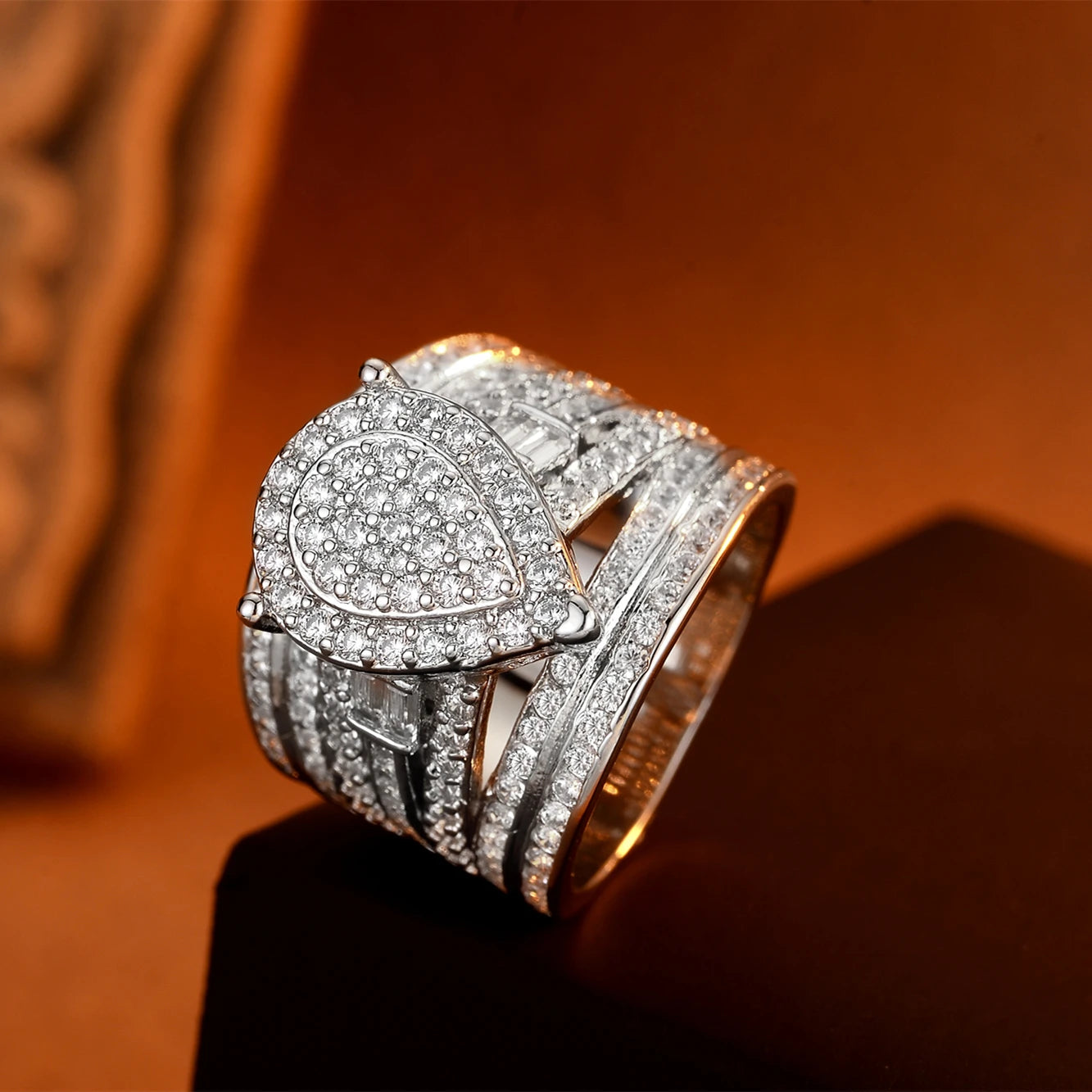 2026 New Luxury Full Diamond Ring - Exquisite Waterdrop Zircon Shaped Men's and Women's Party Jewelry Anniversary Gift