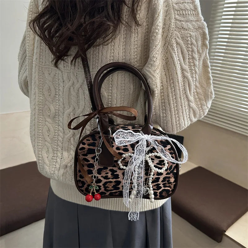 Vintage Leopard Pu Shoulder Bags for Women Portable Trendy Ladies Crossbody Bag Lace Pearl Pendant Female Bowling Handbags