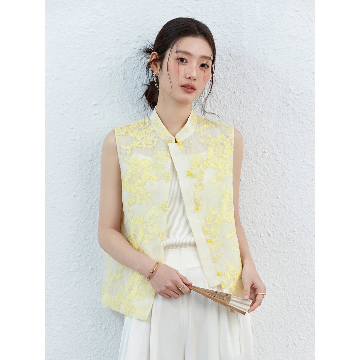 VIMLY Women's Vest 2026 Summer Casual Yellow Floral Embroidery Stand Collar New Chinese Style Sleeveless Jacket Ladies A5251