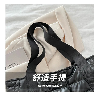 Space Padded Women Shoulder Bags For Winter 2025 Large Capacity Black Handbags Designer Nylon Cotton Warm Tote Solid