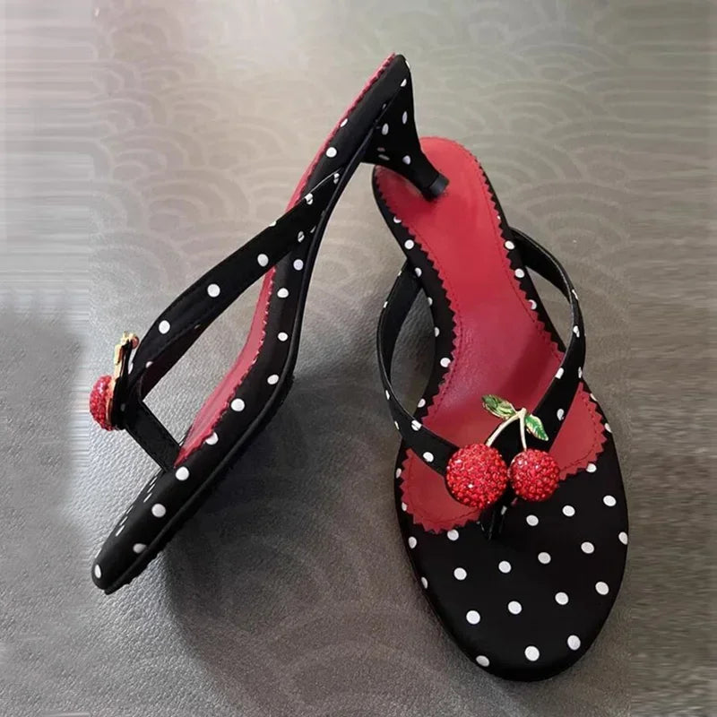 Retro Polka Dot Kitten Heel Design Brand Slippers Women Luxury Crystals Cherry Decoration Slide Sandals Sexy Clip Toe Flip Flops