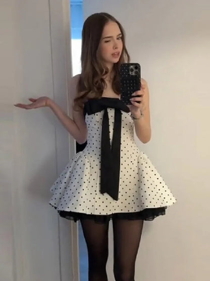 Elegant White Black Polka Dot Strapless Mini Dress Sexy Sleeveless Oversized Bow Front Flared Hem Vestido 2026 New Party Gowns