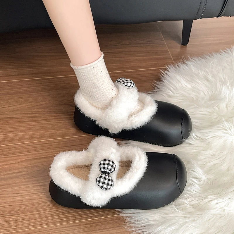 Lady Wearing Winter Casual Anti-slip Creative Cotton Shoes