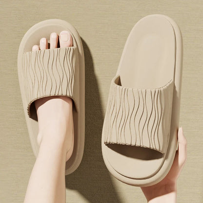 Soft Bottom Eva Cloud Slippers Women Red Thick Platform Pillow Slides Woman 2025 Summer Non Slip Beach Sandals Couple Flip Flops