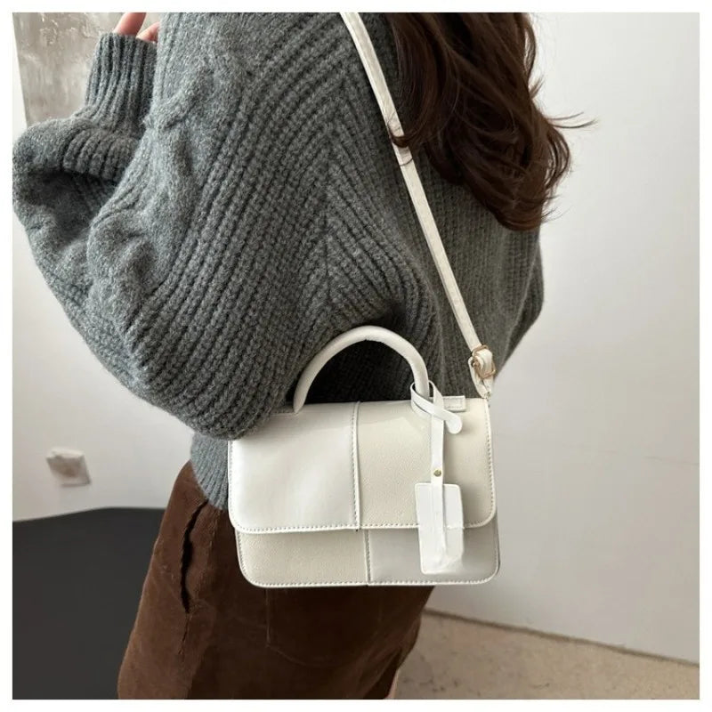 Elegant Women's Handbag Crossbody Shoulder Bag, Snap Closure Tote Bag, Everyday Accessory, Geometric Pattern, Fashion Lovers