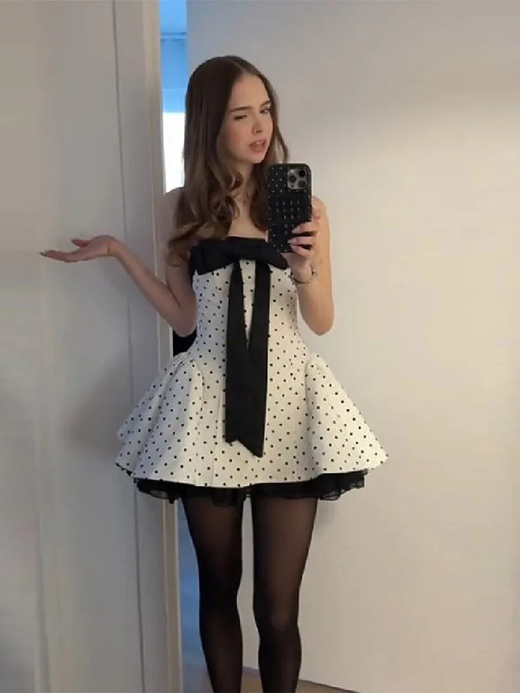 Elegant White Black Polka Dot Strapless Mini Dress Sexy Sleeveless Oversized Bow Front Flared Hem Vestido 2026 New Party Gowns