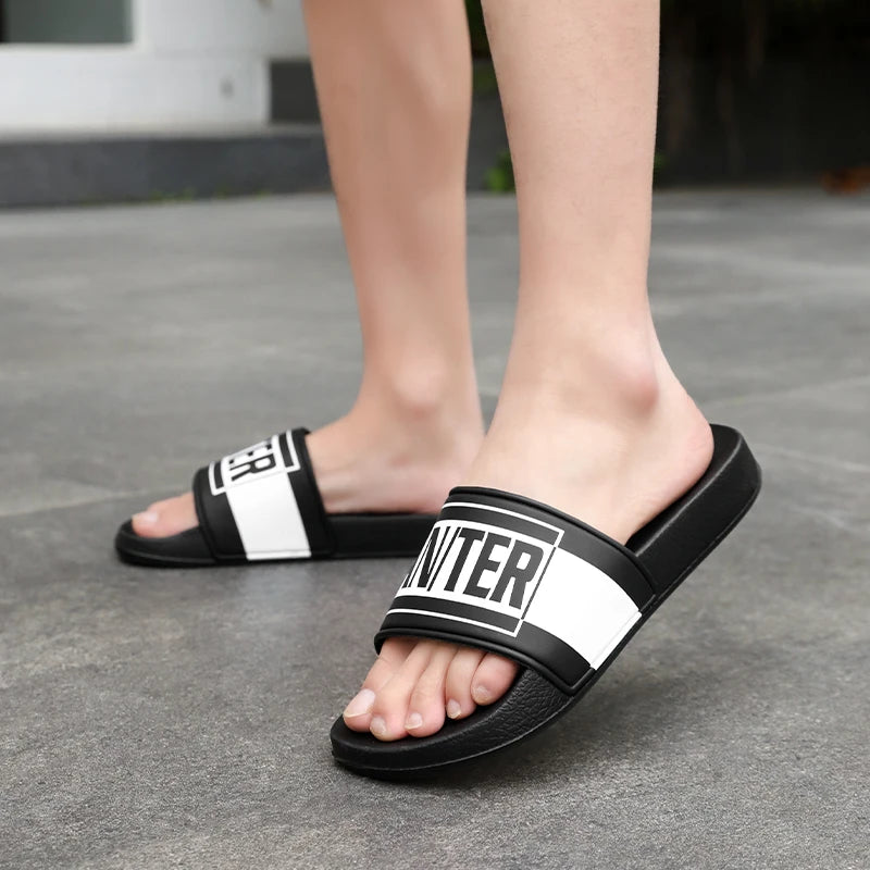 Fashion Designer Slippers Man Large Size 48 Comfortable Soft Men's Slides Non-slip Outdoor Beach Shoes For Men Casual Slippers
