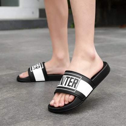 Fashion Designer Slippers Man Large Size 48 Comfortable Soft Men's Slides Non-slip Outdoor Beach Shoes For Men Casual Slippers