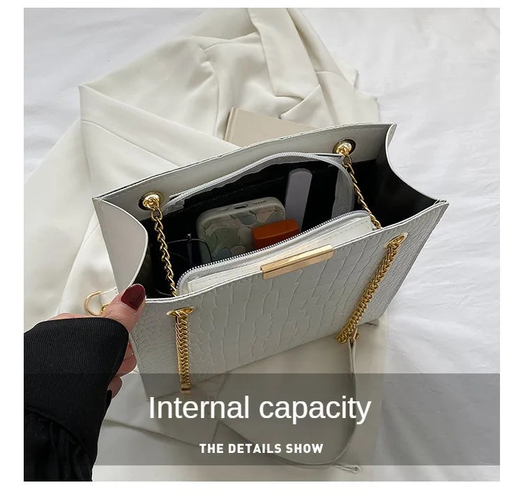 2026 Fashion Luxury Female Crossbody Bags for Women Designer Shoulder Bag Chain Solid Color Messenger Bag Handbags
