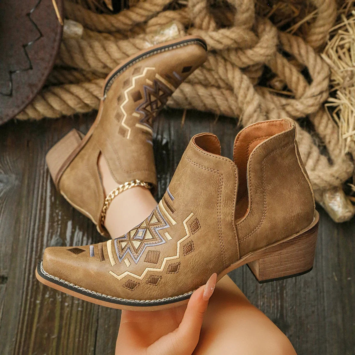 Fashion Retro Women ankle boots low heel square head stitching line embroidery shoes soft short boots party banquet Plus Size 43