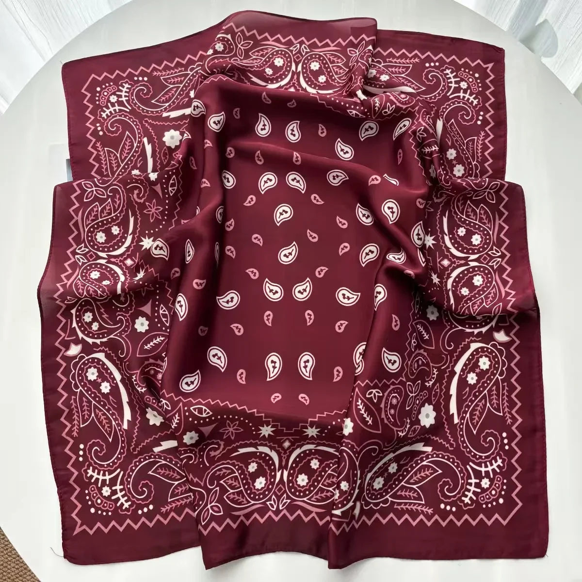 Paisley Printed Square Scarf For Women Elegant Imitation Silk Scarves Bandanas Retro Hijab Neckerchief Luxury Shawl Wraps