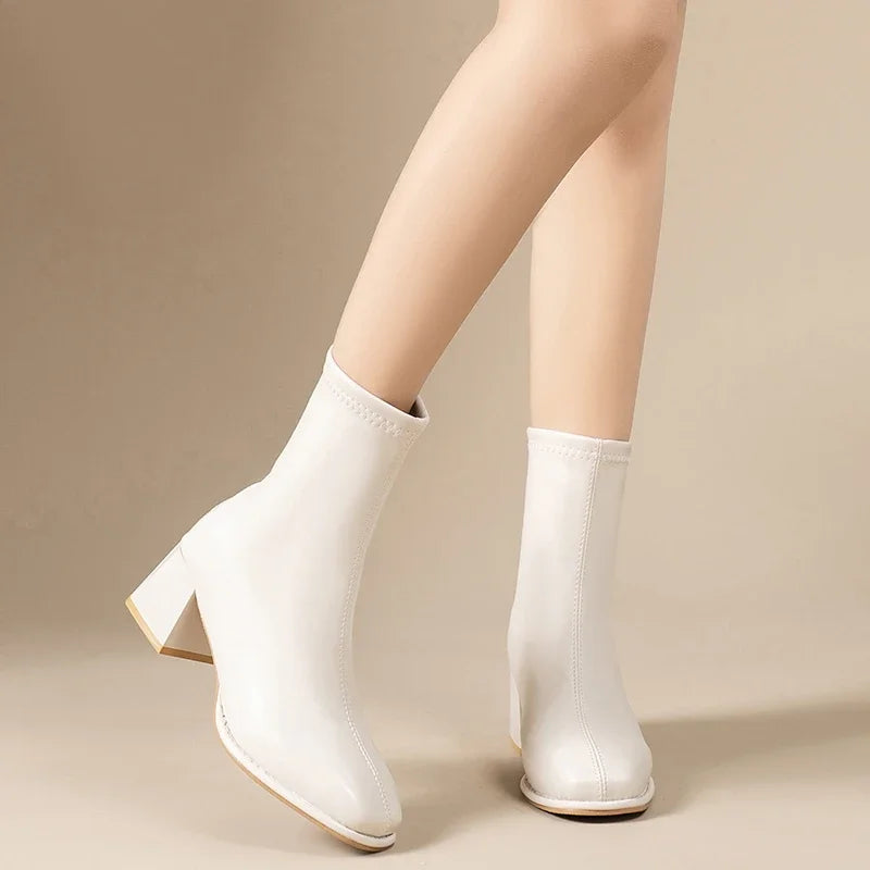 High-quality square-toe platform short boots for ladies, 2025 new fashion trend Wide heel, back zipper, large size women's boots