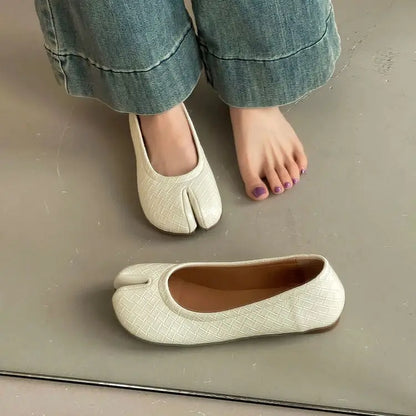 French Retro Split Toe Ballet Flats Women Red Woven Detail Tabi Slip On Shoe Woman Faux Leather Moccasin Daily Work Office Flats