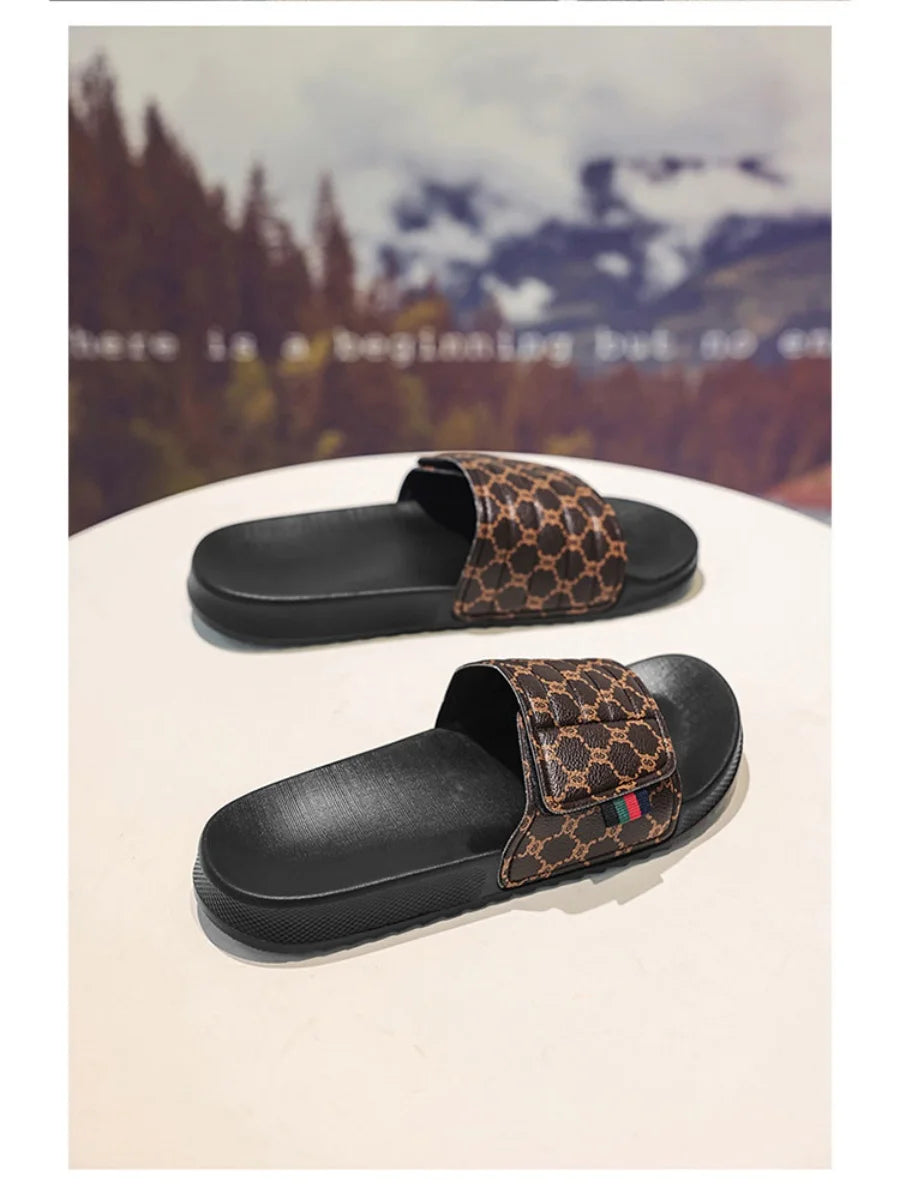 Summer men's slippers fashion comfortable breathable slippers indoor bathroom sandals plus size casual outdoor beach shoes 47