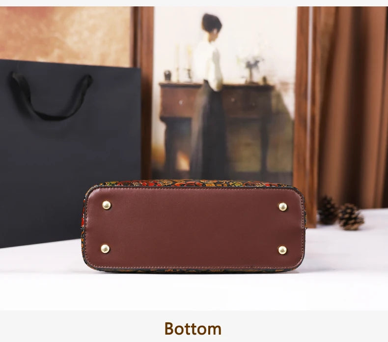 2025 New Retro Luxury Large Capacity Handbag Women's Shoulder Crossbody Bag for Middle-Aged Ladies Mom Bag Elegant Style