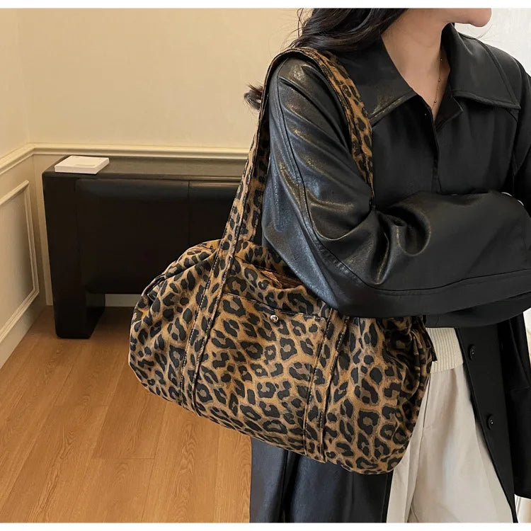 Trendy Leopard Print Canvas Shoulder Bag Large Capacity Fashion Tote Handle Bag for Daily Commute Versatile Texture Storage Bags