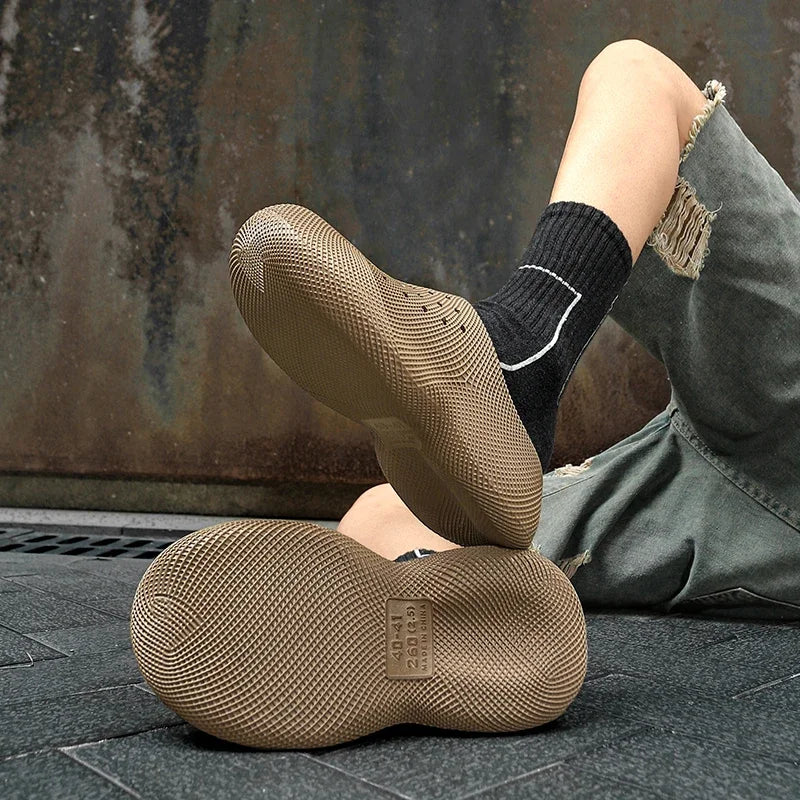 New Summer Fashion Couple Slippers EVA Baotou Men's Sandals Outdoor Thick Bottom Hole Shoes Luxury Beach Men Garden Shoes