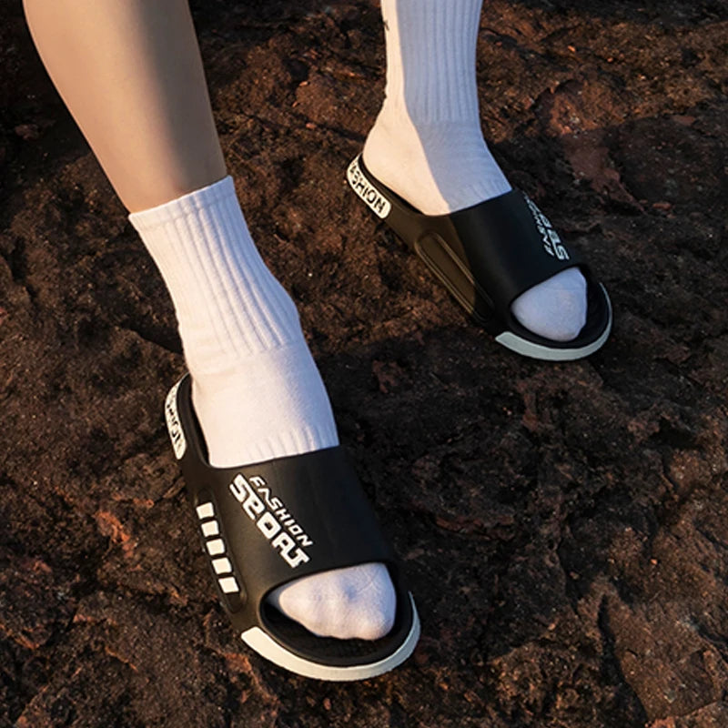 Big Size 36-47 Men Slippers Summer Flat Sole Home Slippers For Women Man Open Toe Trend Slides Couple Light Beach Shoes Sandals