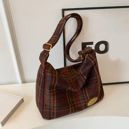 Stylish Crossbody Bag Trendy and Functional Shoulder Purse Sling Bags for Men and Women