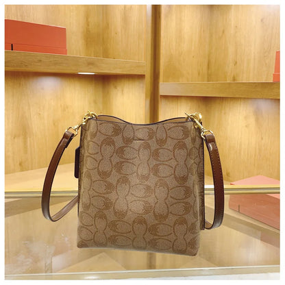 Advanced Women's Bag 2026 New Fashion Luxury Retro Large Capacity Bucket Bag Versatile Single Shoulder Crossbody Bag Trend