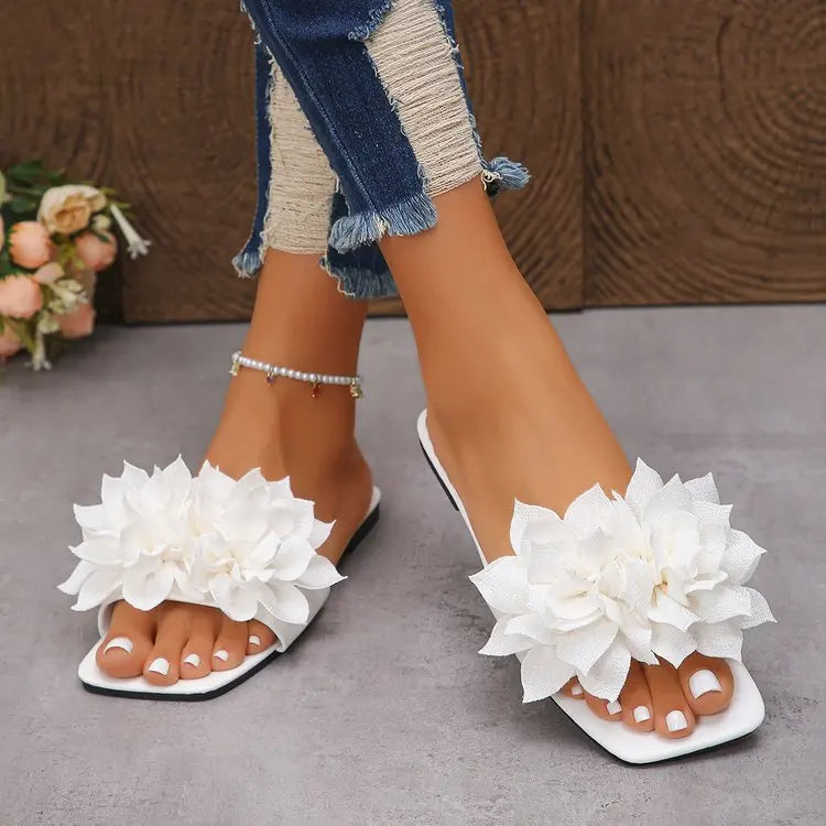 Women Flat Slippers 2026 Summer New Solid Color Sandals Flowers Open Toes Slippers Casual Fashionable Beach Shoes Slides Women
