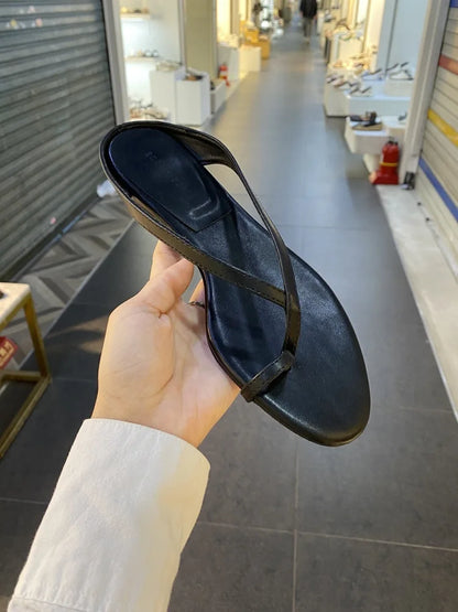 Women's Minimalist Thin Strap Sandals 2026 New Summer Flip Flops Elegant Clip Toe Flat Slides Casual Beach Shoes for Ladies