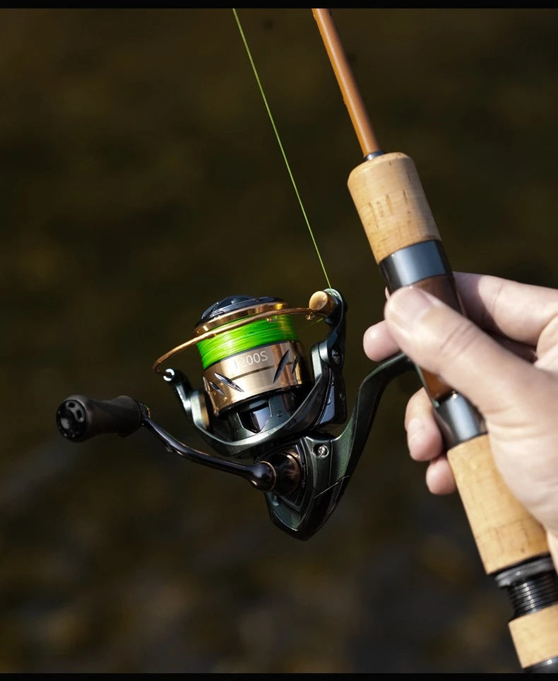 Ultralight Carbon Spinning Reel 1000S–1200S 5.2:1 Gear Ratio 9kg Max Drag  Micro Lure Fishing Reel for Freshwater   Saltwater