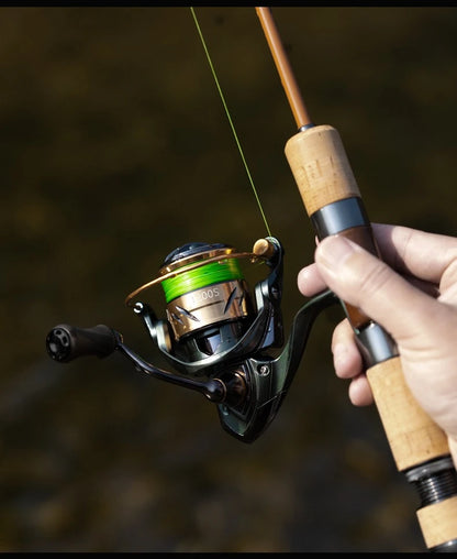 Ultralight Carbon Spinning Reel 1000S–1200S 5.2:1 Gear Ratio 9kg Max Drag  Micro Lure Fishing Reel for Freshwater   Saltwater