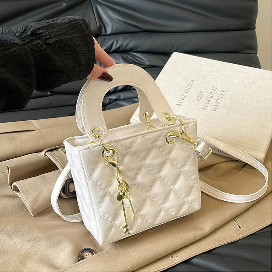 Faionable Lady Bag 2025 New Sle Small Diamond ID Crossbody Bag Small Fraance Sle Godd Handbag Women's Bag