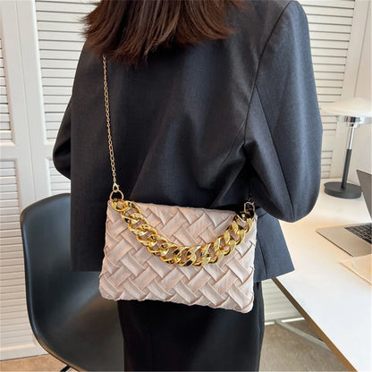 Chain Female Bag Braided Design Pleated Retro Shoulder Crossbody Bags for Women New Trend Handbag Evening Clutch Bag