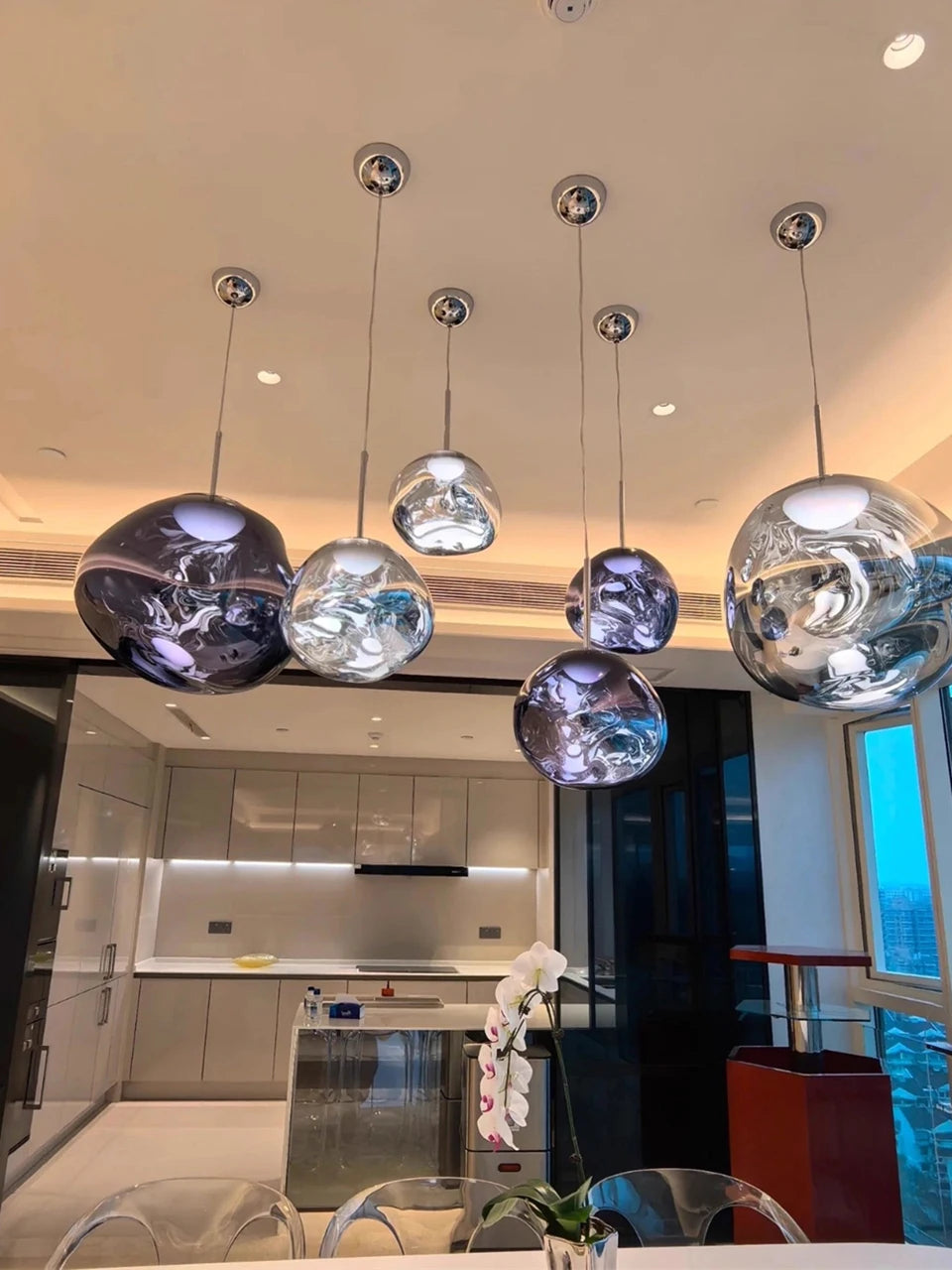 Original Lava Lamp Acrylic Pendant Lights LED Ceiling Pendant Lamp Duplex Staircase Villa Home Decor Lighting Fixtures Luminarie