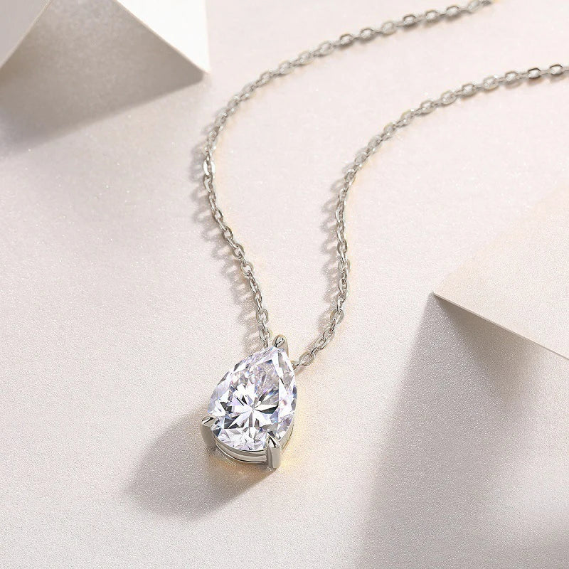 RAPRGOLD 7x10.5mm 2.5CT Moissanite Elegant Water Drop Pendant Necklaces for Women Chains Neck Fine Jewelry Gift with Certificate