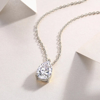 RAPRGOLD 7x10.5mm 2.5CT Moissanite Elegant Water Drop Pendant Necklaces for Women Chains Neck Fine Jewelry Gift with Certificate