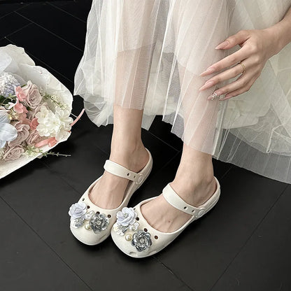 Clogs Summer Slippers Women Luxury Pearl Metal Flower Mary Janes Designer Ballet Shoes Girls Corc Charms Sandals Indoor Outdoor