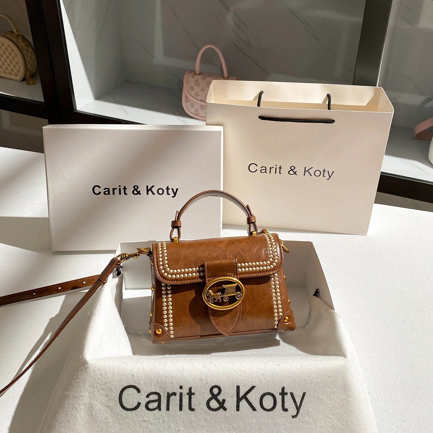 2025 Winter New in Handbags and Luxury Designer Bags for Party Popular and Delicate Square Make Up Handbag with Premium Leather
