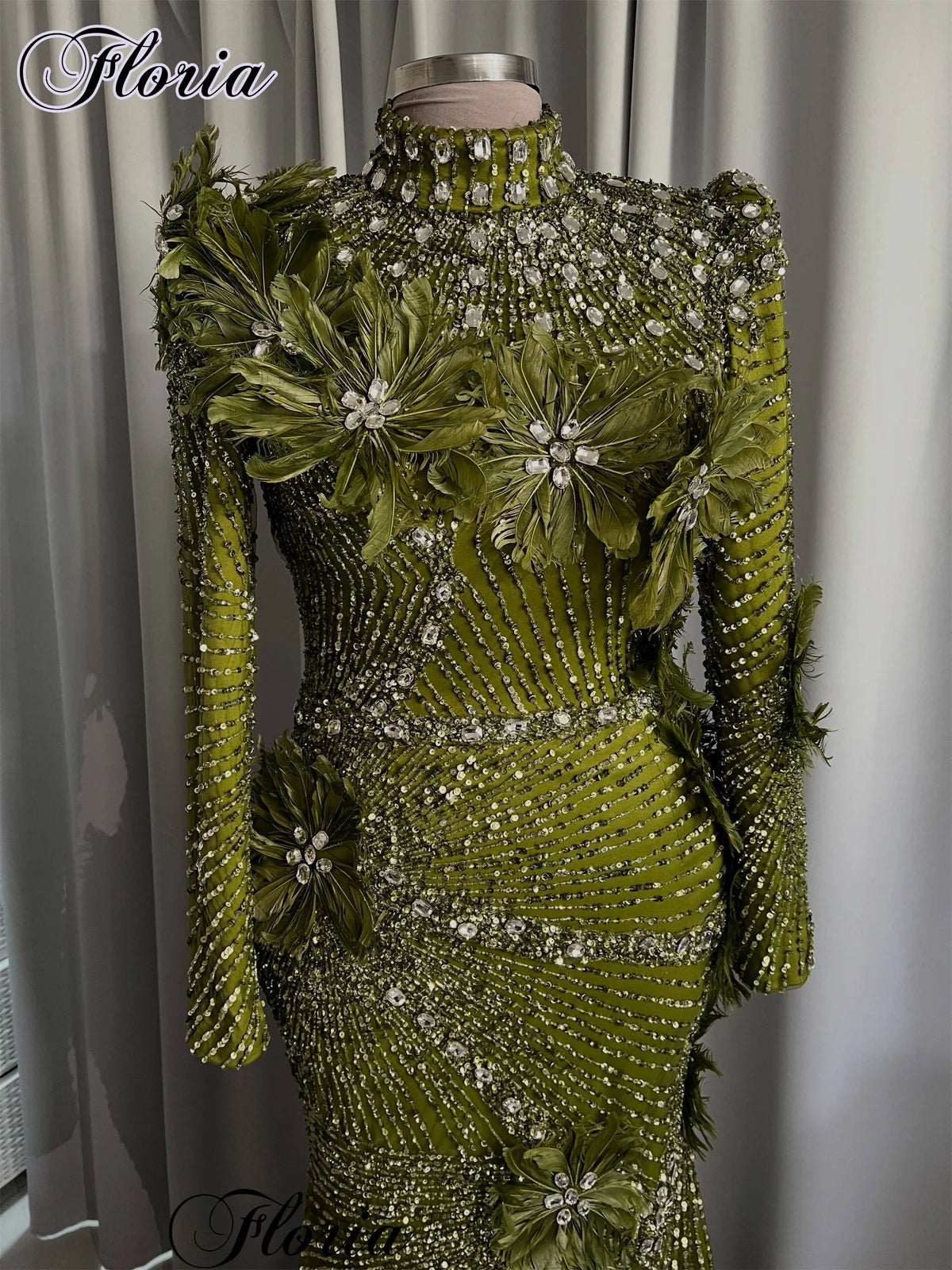 Dubai Muslim Green Evening Dresses Plus Size High Neck Long Sleeves Prom Dresses Formal Occasion Gown Robes De Soirée Customized