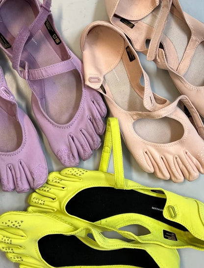 Latest Five-finger Shoes Women's Indoor Yoga Pilates Barefoot Comprehensive Training Non-slip Fitness Shoes in Box Fast Shipping